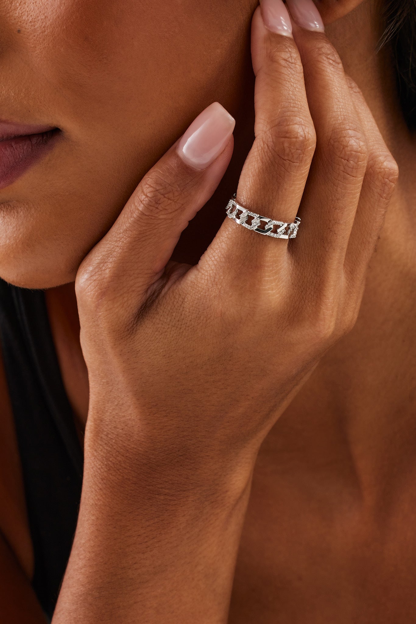 Eisiger und polierter Sechseckring – 5 mm – Weiß