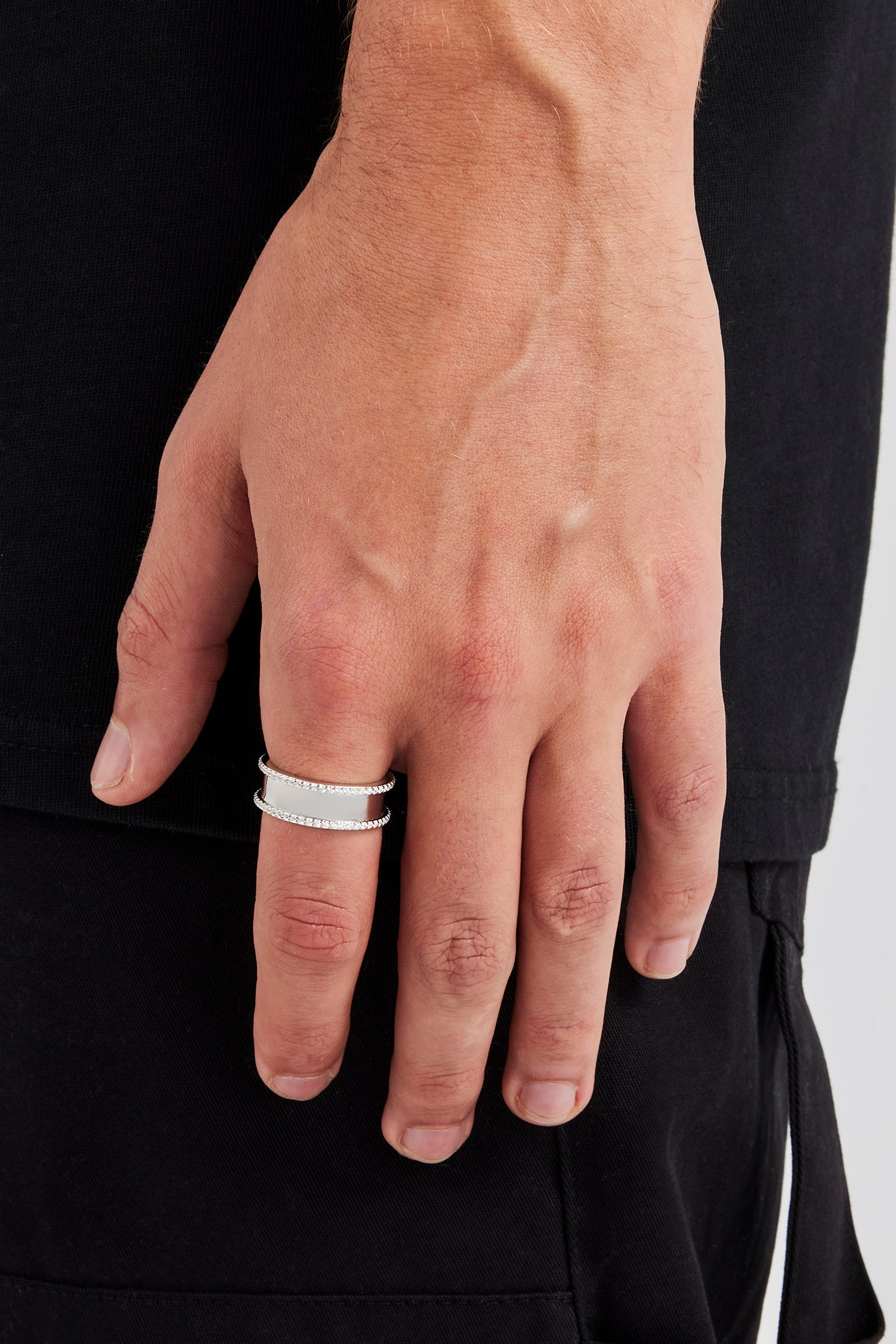 Polierter Bandring mit Eiskante – 8 mm