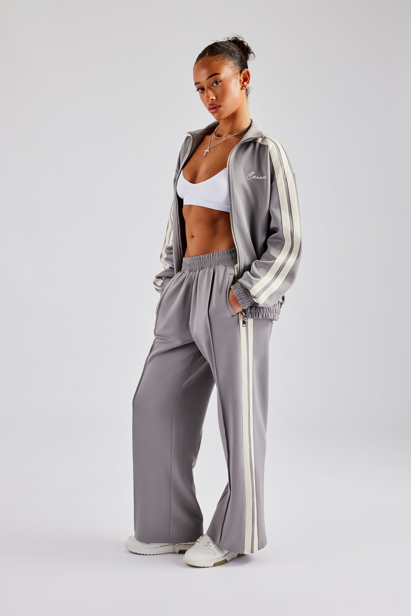 Set aus Tape-Trainingsjacke und Hose – Grau