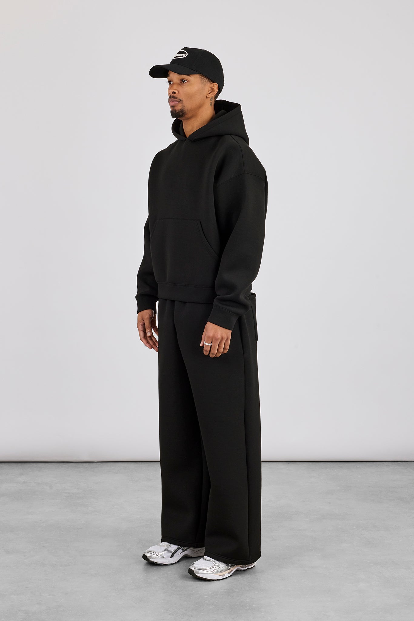 Scuba Boxy Hoodie & Baggy Fit Hose - Schwarz