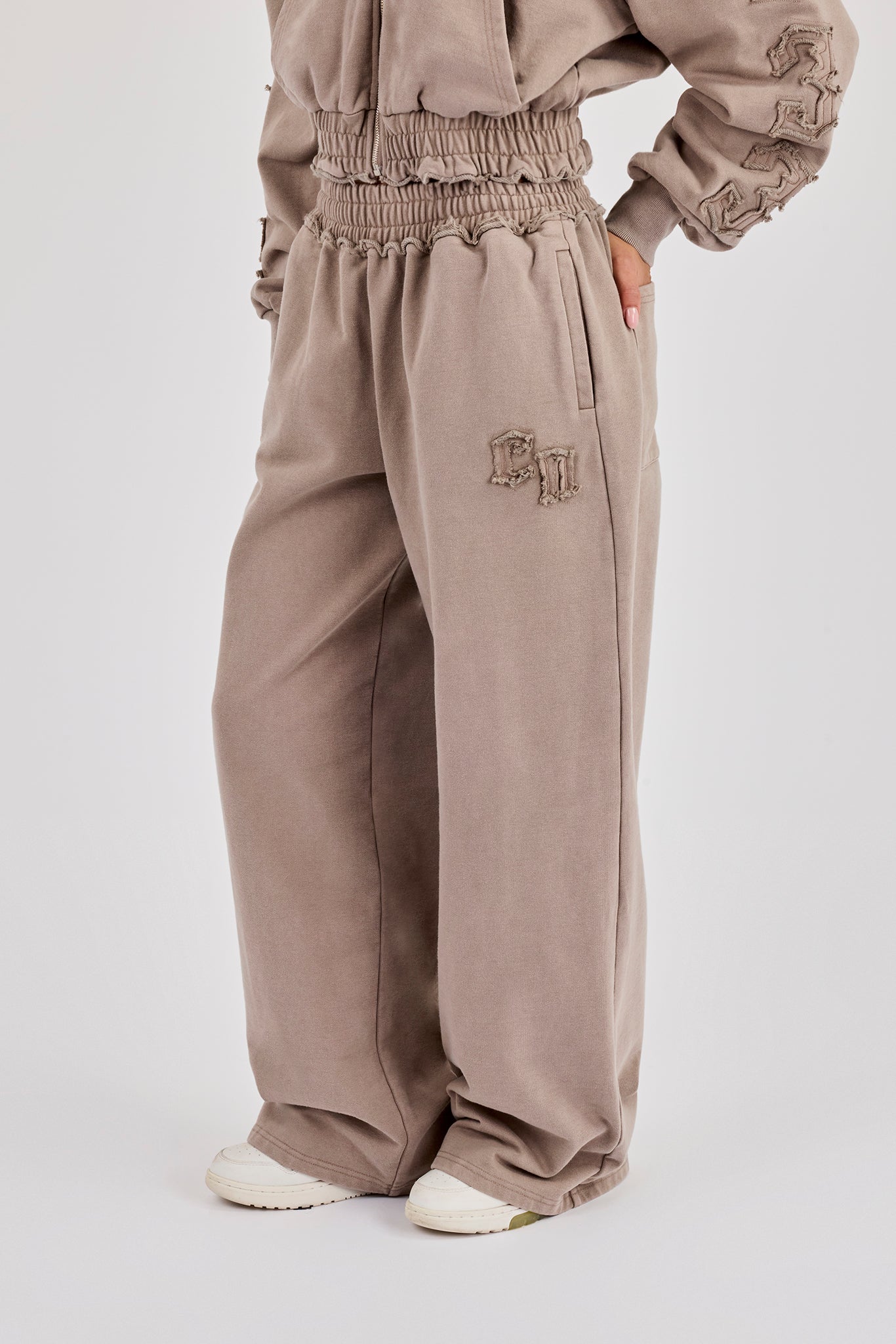 Applique Baggy Wide Leg Jogger - Washed Taupe