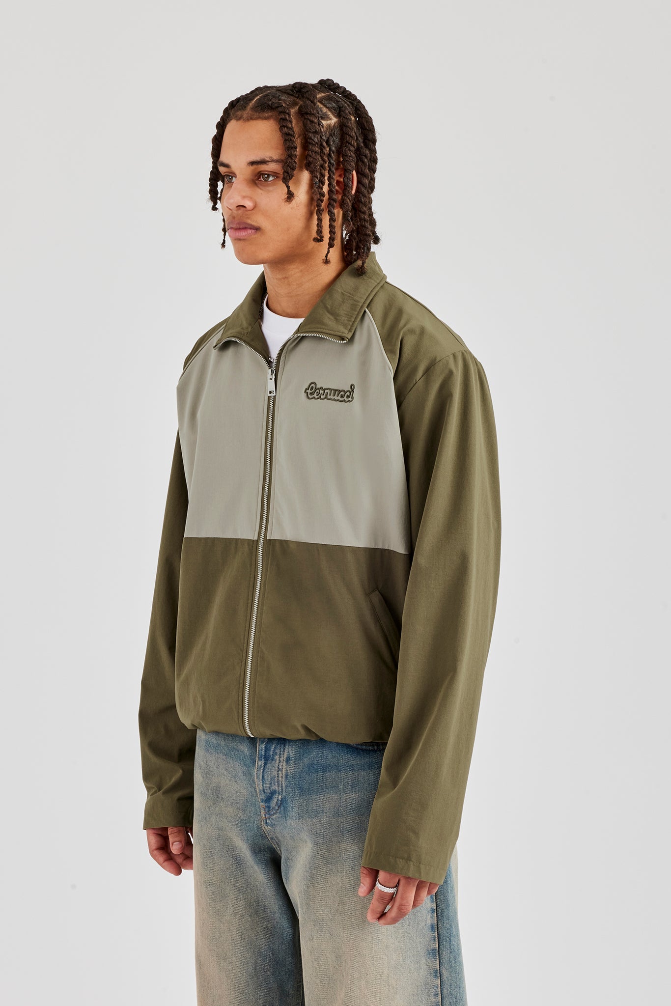 Trainingsjacke mit Trichterkragen und Nylon-Einsätzen - Khaki