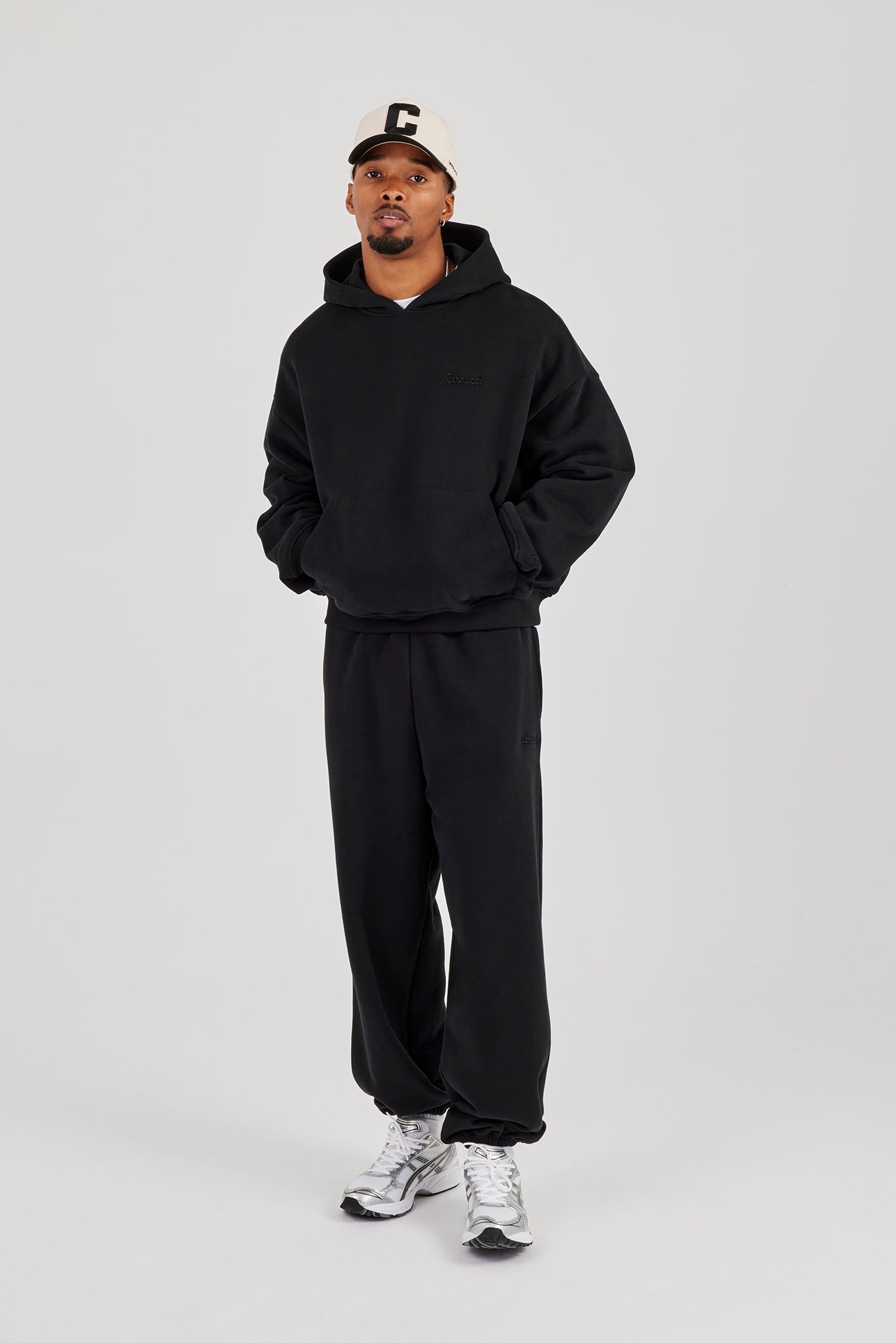 Boxy Hoodie & Cuffed Jogger - Black