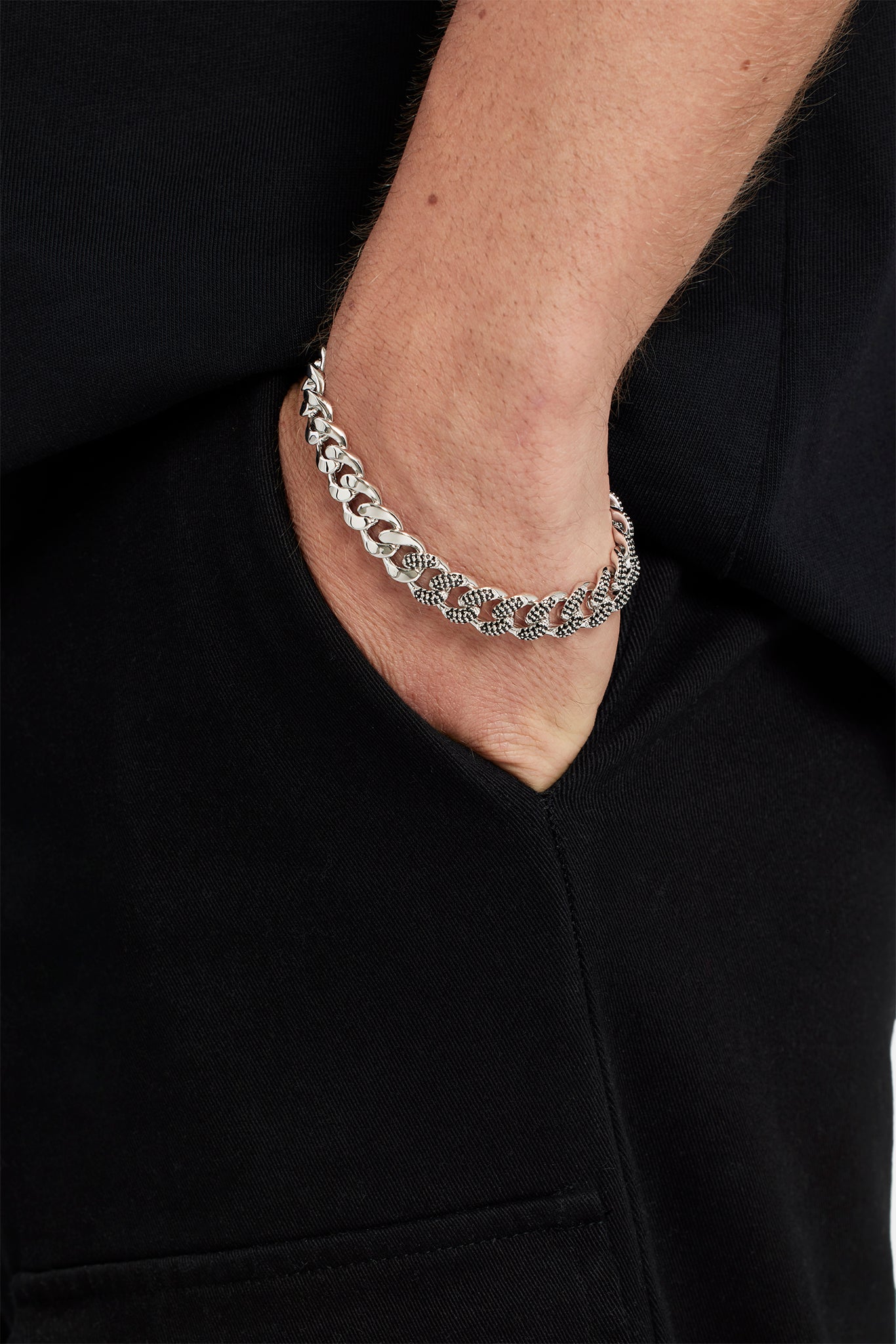 10 mm halb poliertes, halb vereistes schwarzes kubanisches Zirkonia-Armband