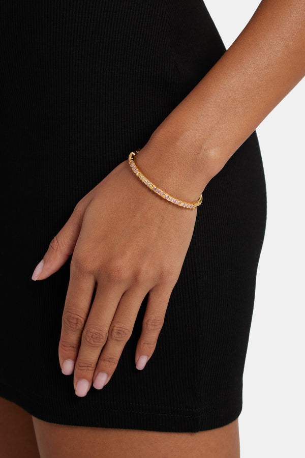 4 mm vergoldeter Armreif in Iced Pink &amp; Clear CZ Colourblock