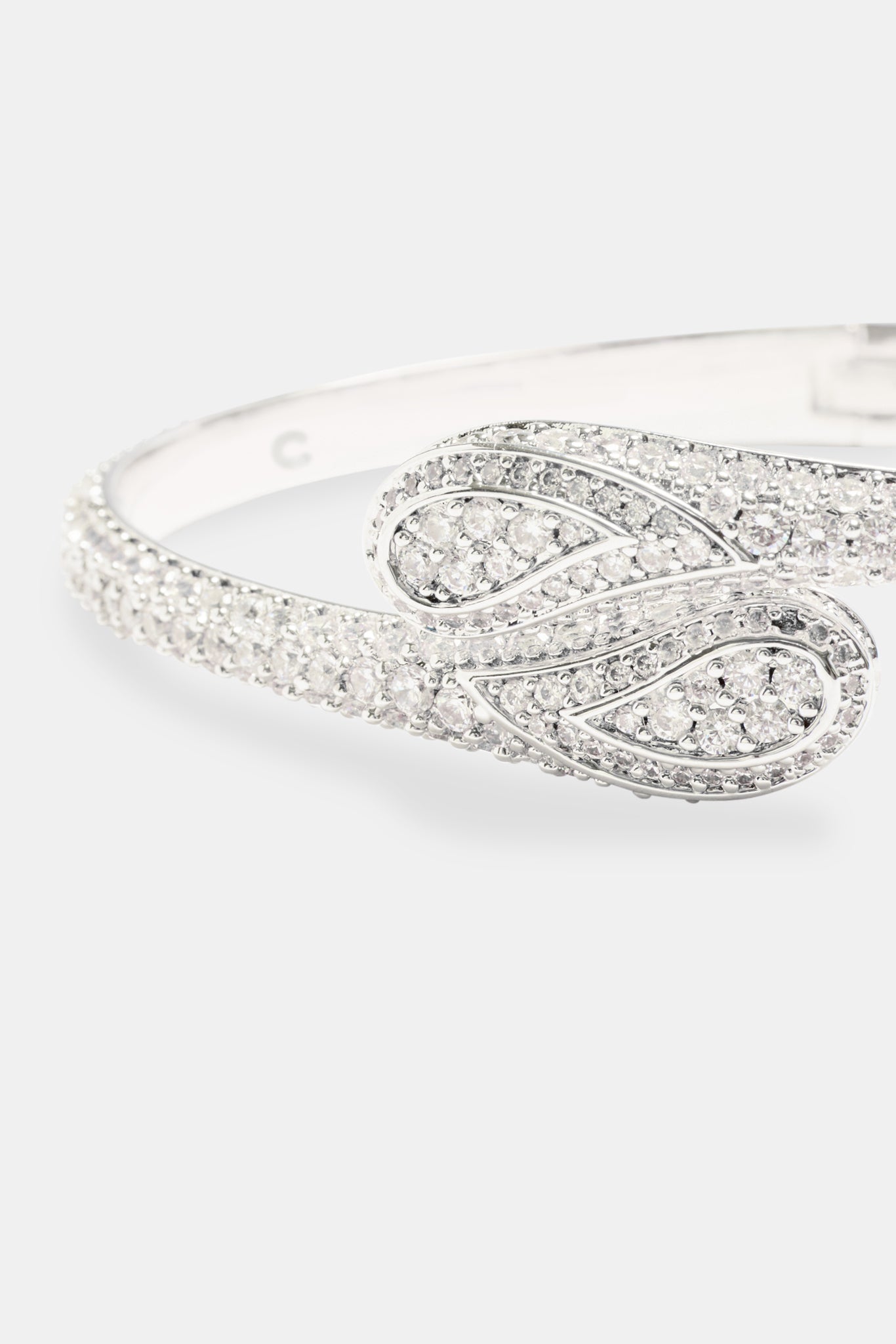 6 mm Iced CZ Pave Paisley Armreif
