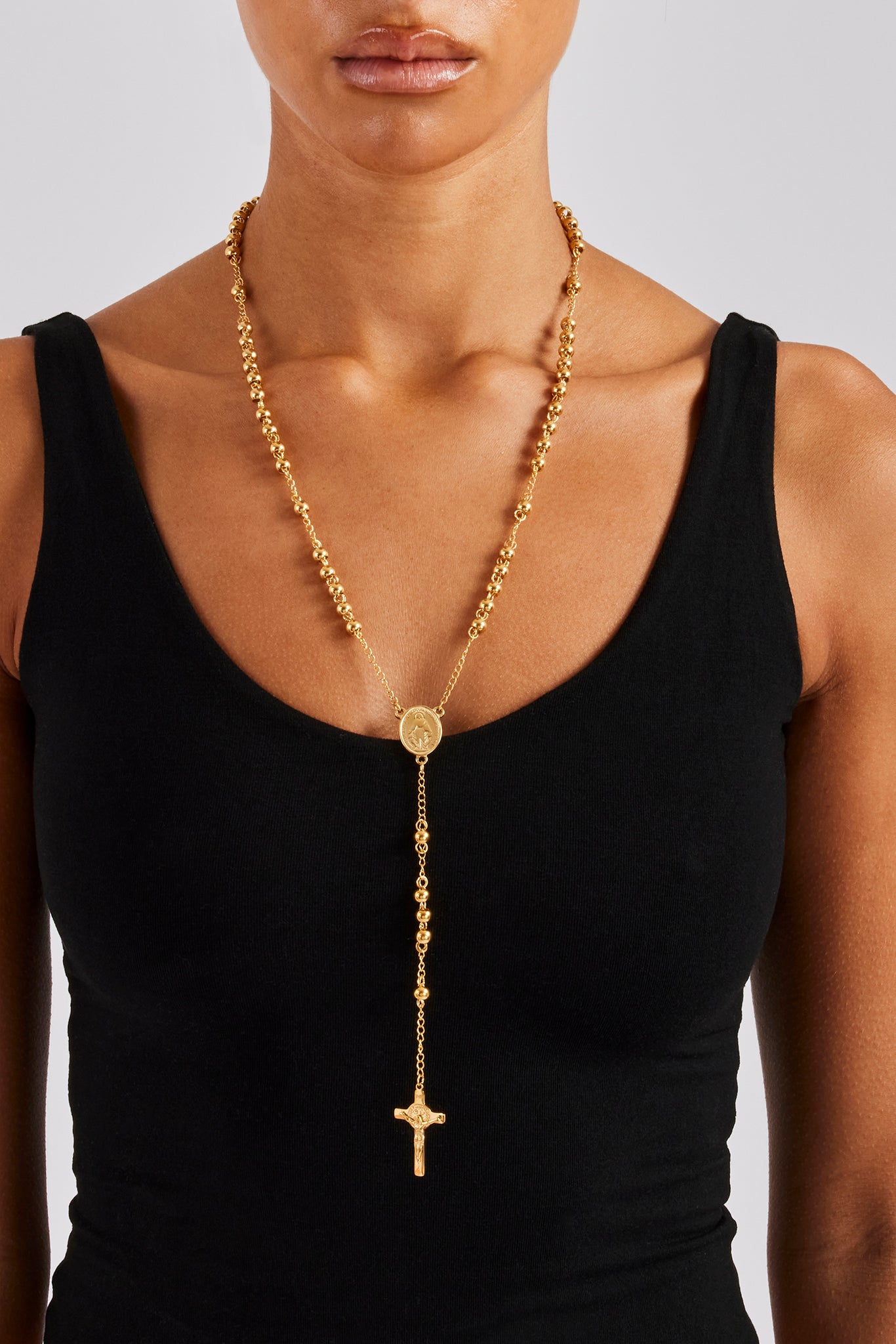 7 mm lange Halskette mit Kreuzanhänger