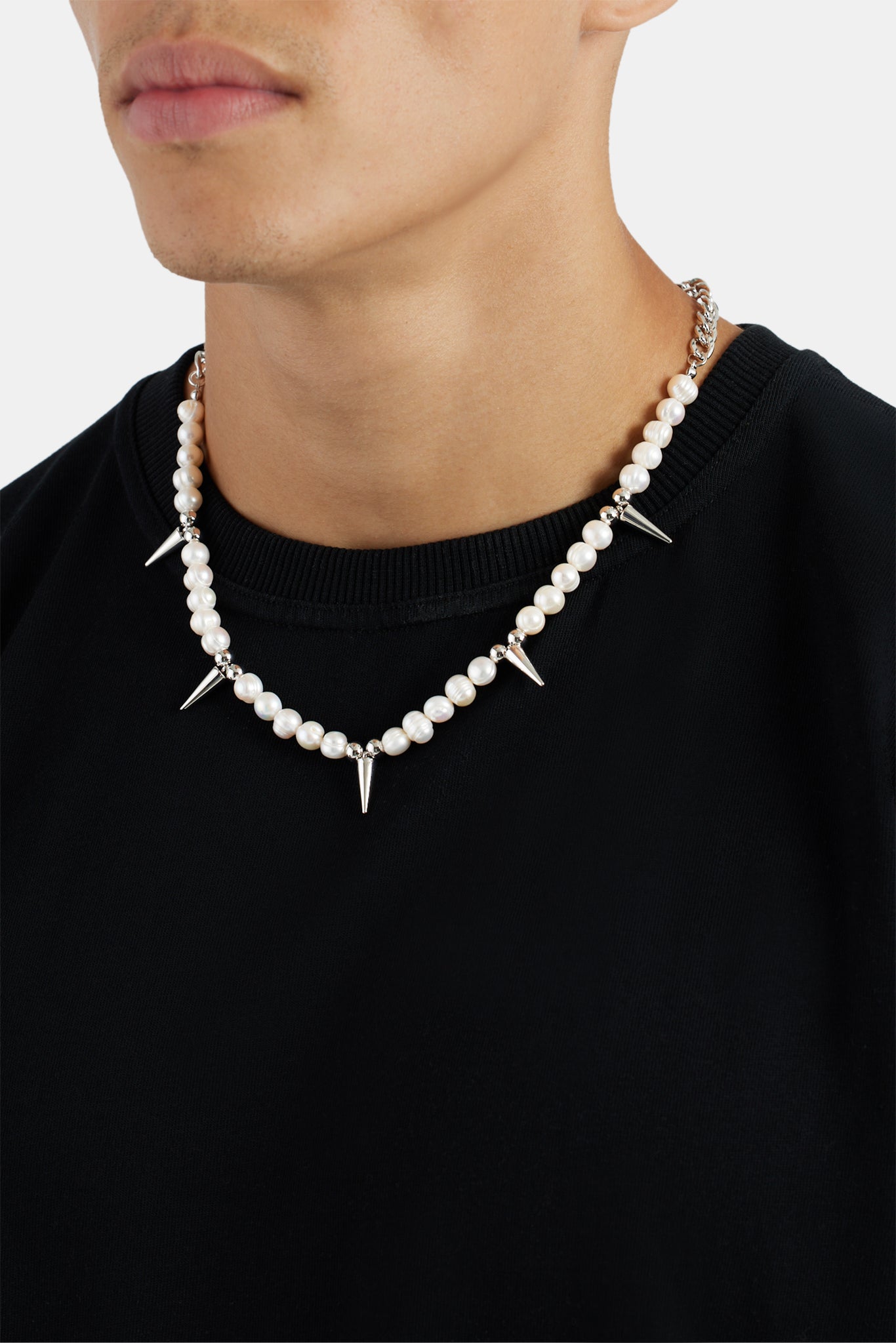 7 mm Süßwasserperlen- und Spike-Halskette