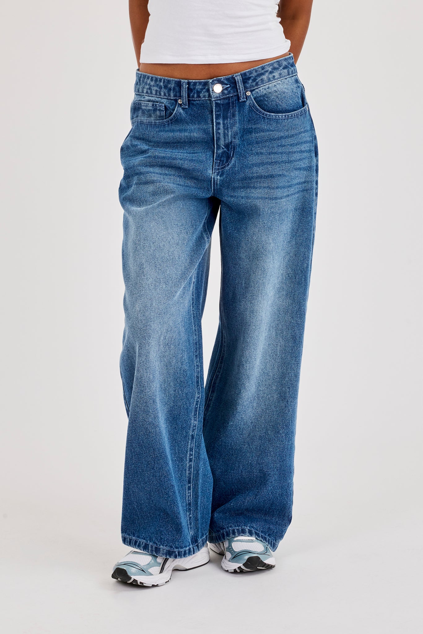 Womens Low Rise Baggy Jean - Mid Blue