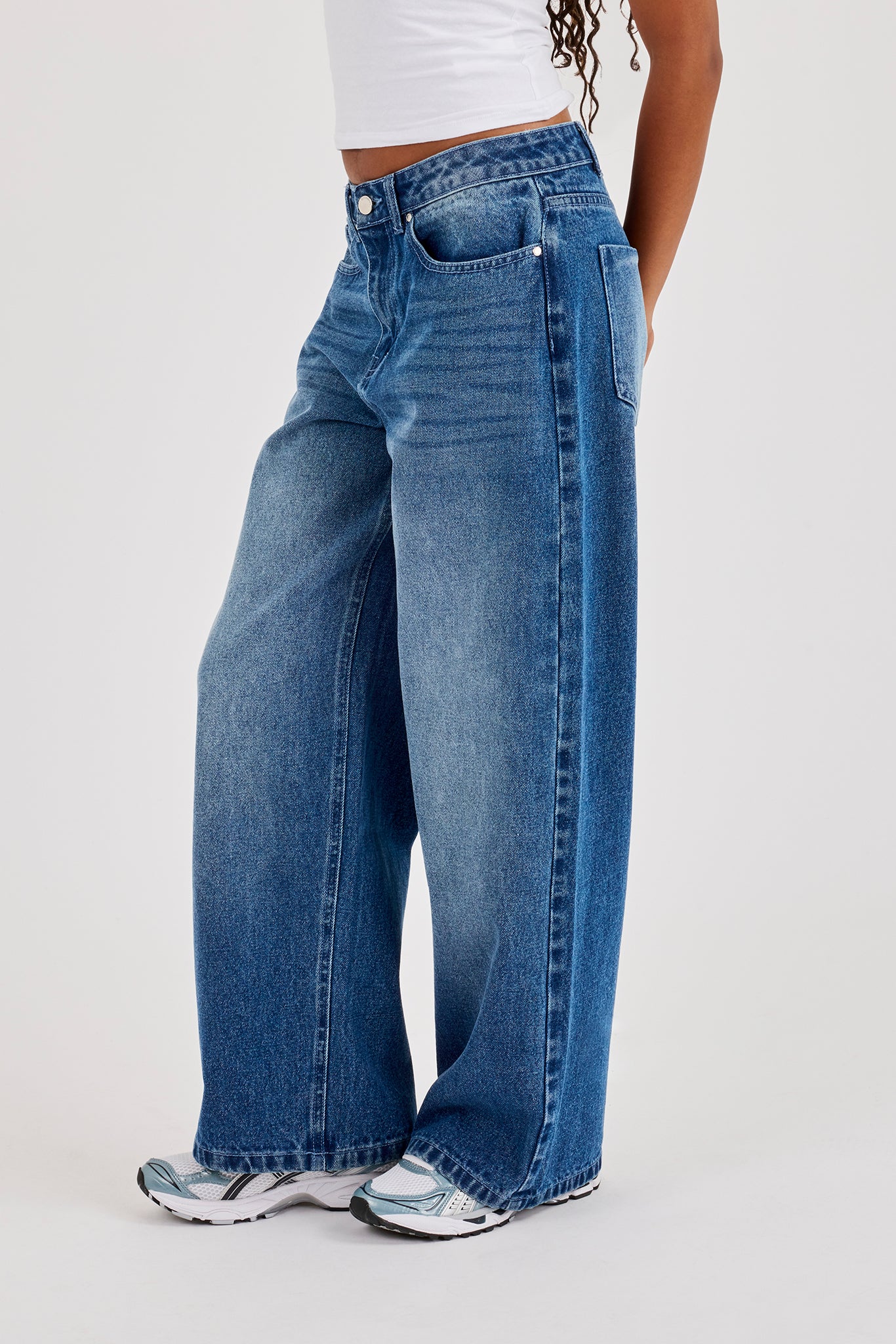 Womens Low Rise Baggy Jean - Mid Blue
