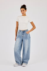 Strassbesetzte Baggy-Jeans mit niedrigem Bund – Hellblau
