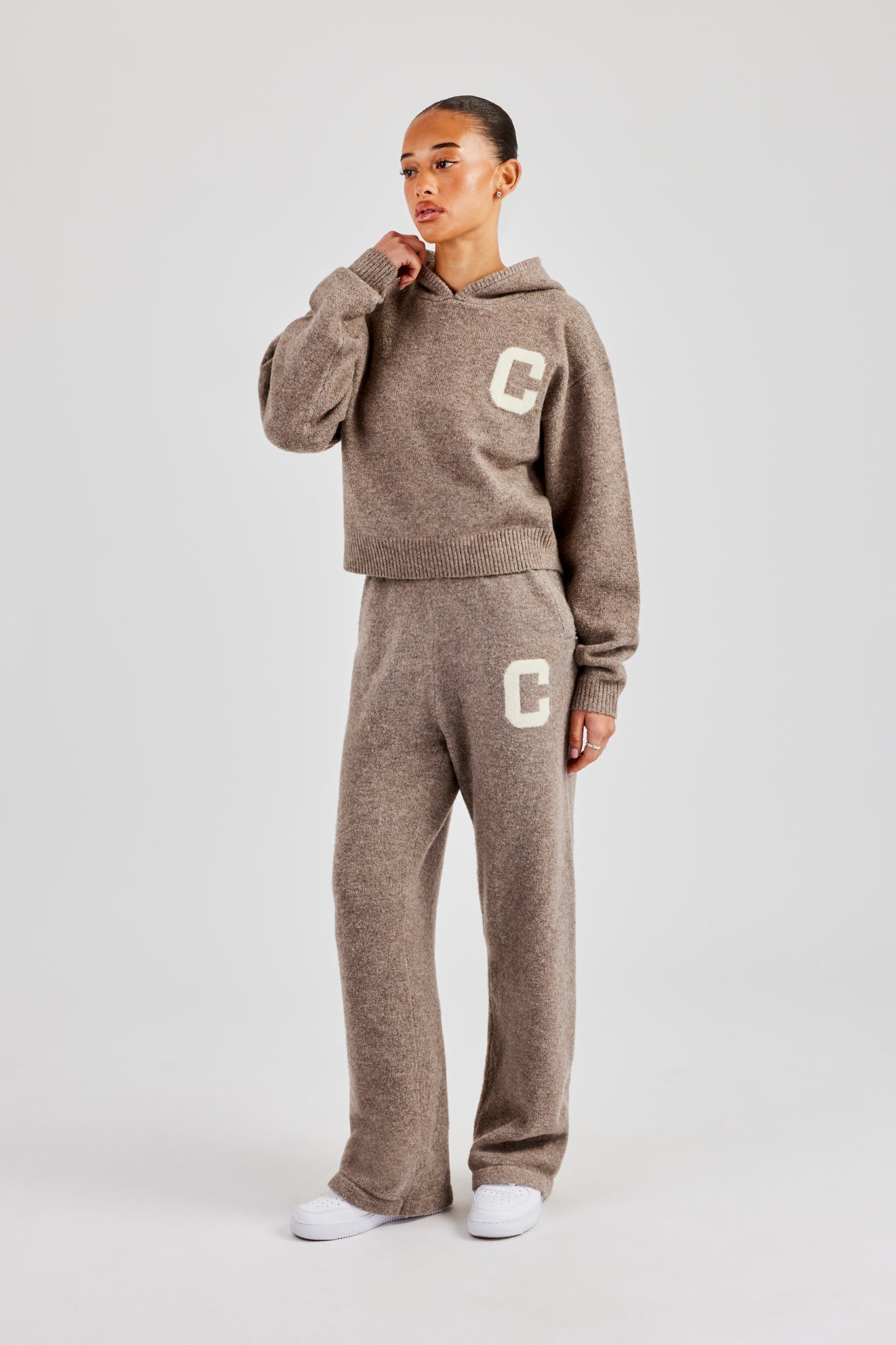 Gestrickter C-Hoodie - Taupe