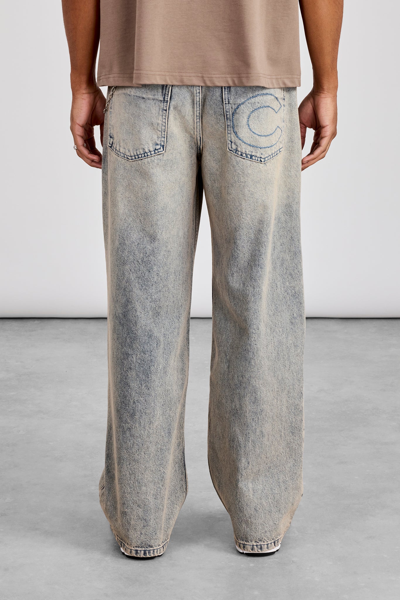 Baggy Applique Jean - Antique Wash