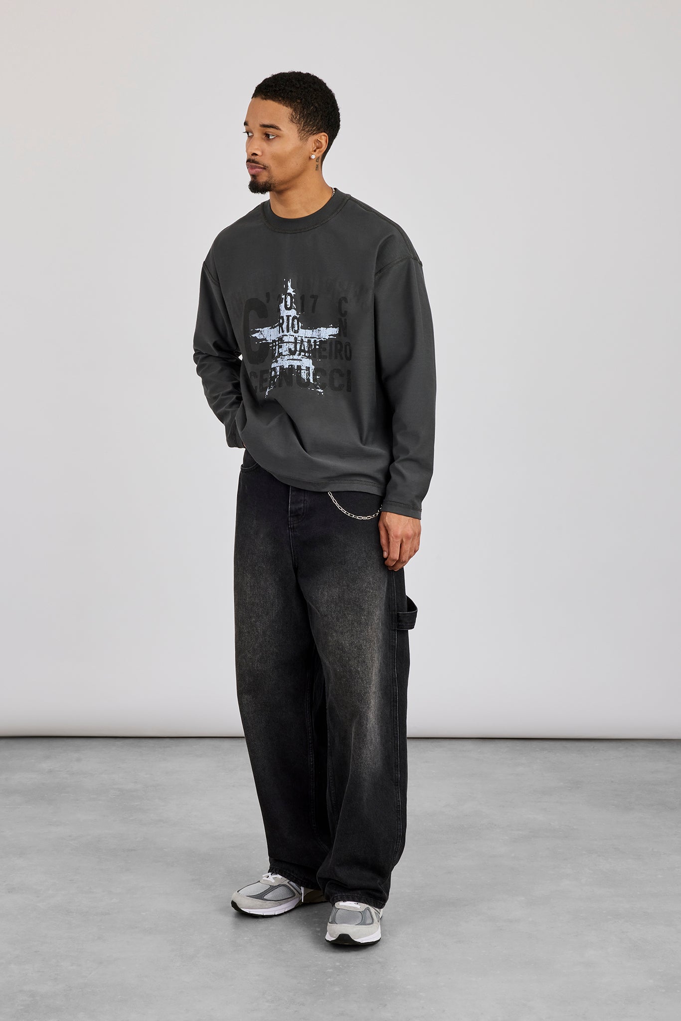 Reversible Long Sleeve Cernucci Studio T-Shirt - Dark Grey