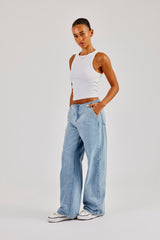 Baggy-Jeans mit Bunddetail – Bleach Wash