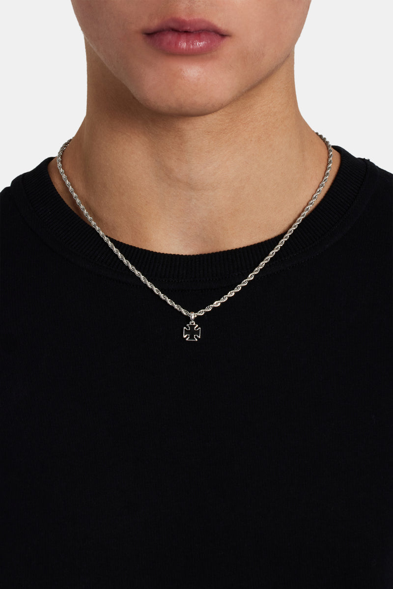 Schwarze Emaille-Halskette mit Kreuzmotiv – 10 mm