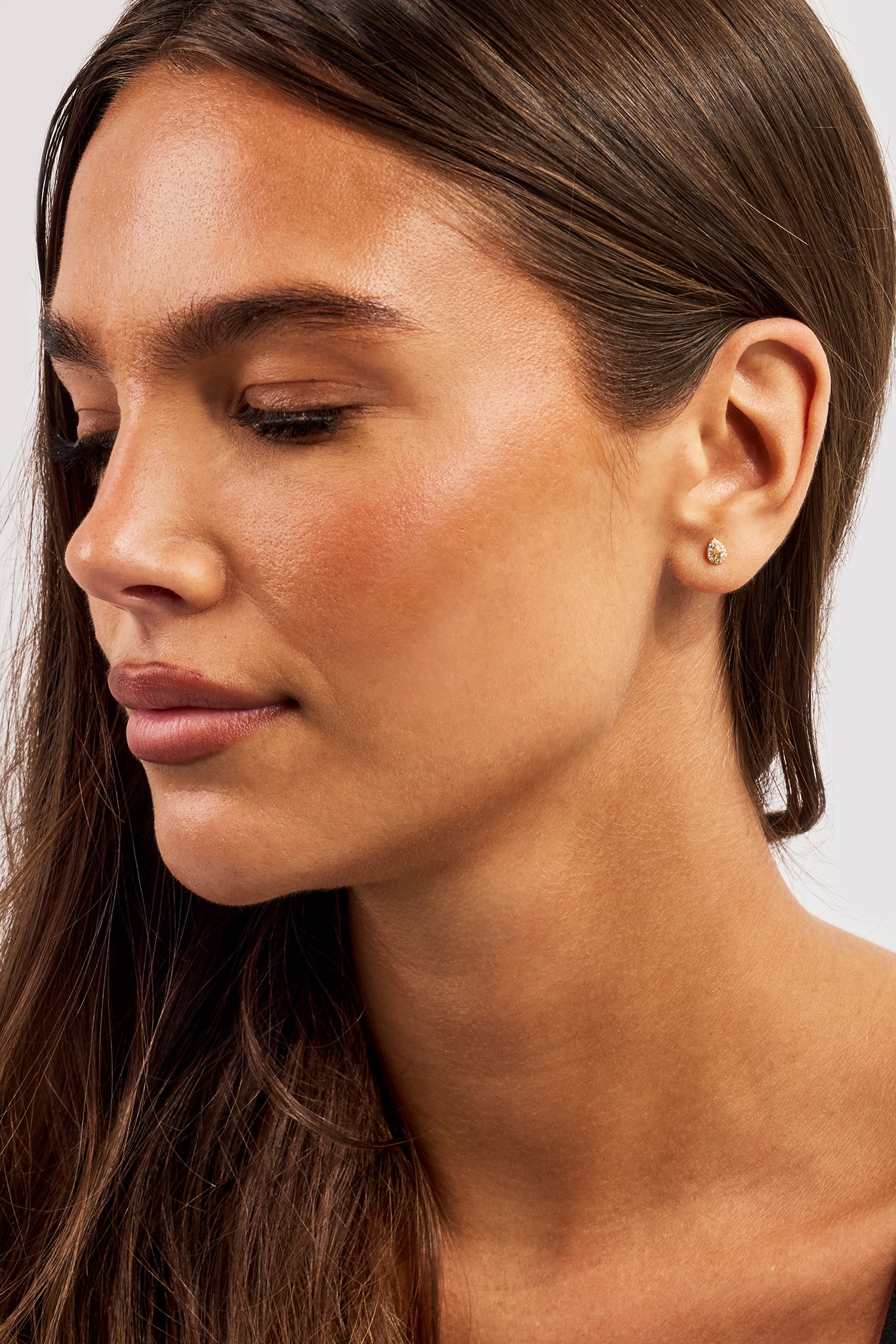 Champagne Iced Pear Stone Stud Earrings - 6mm - Gold