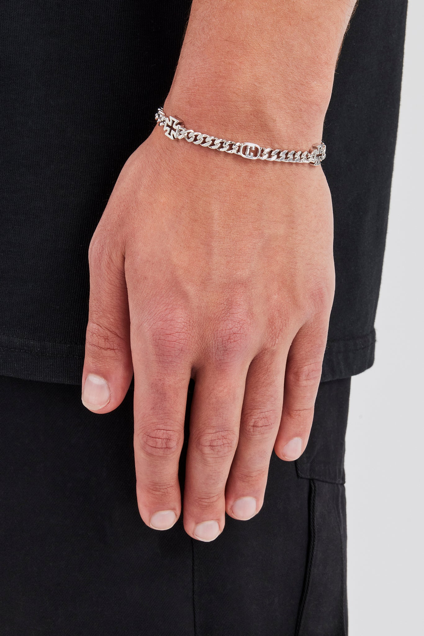 Kubanisches Armband mit C- und Kreuz-Umriss – 6 mm