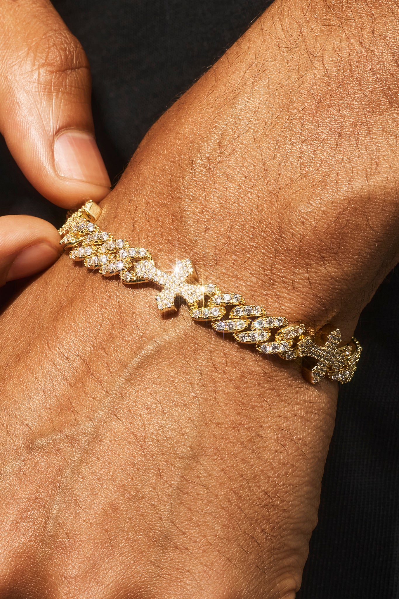 Cross Iced Cuban Bracelet - 8mm - Gold