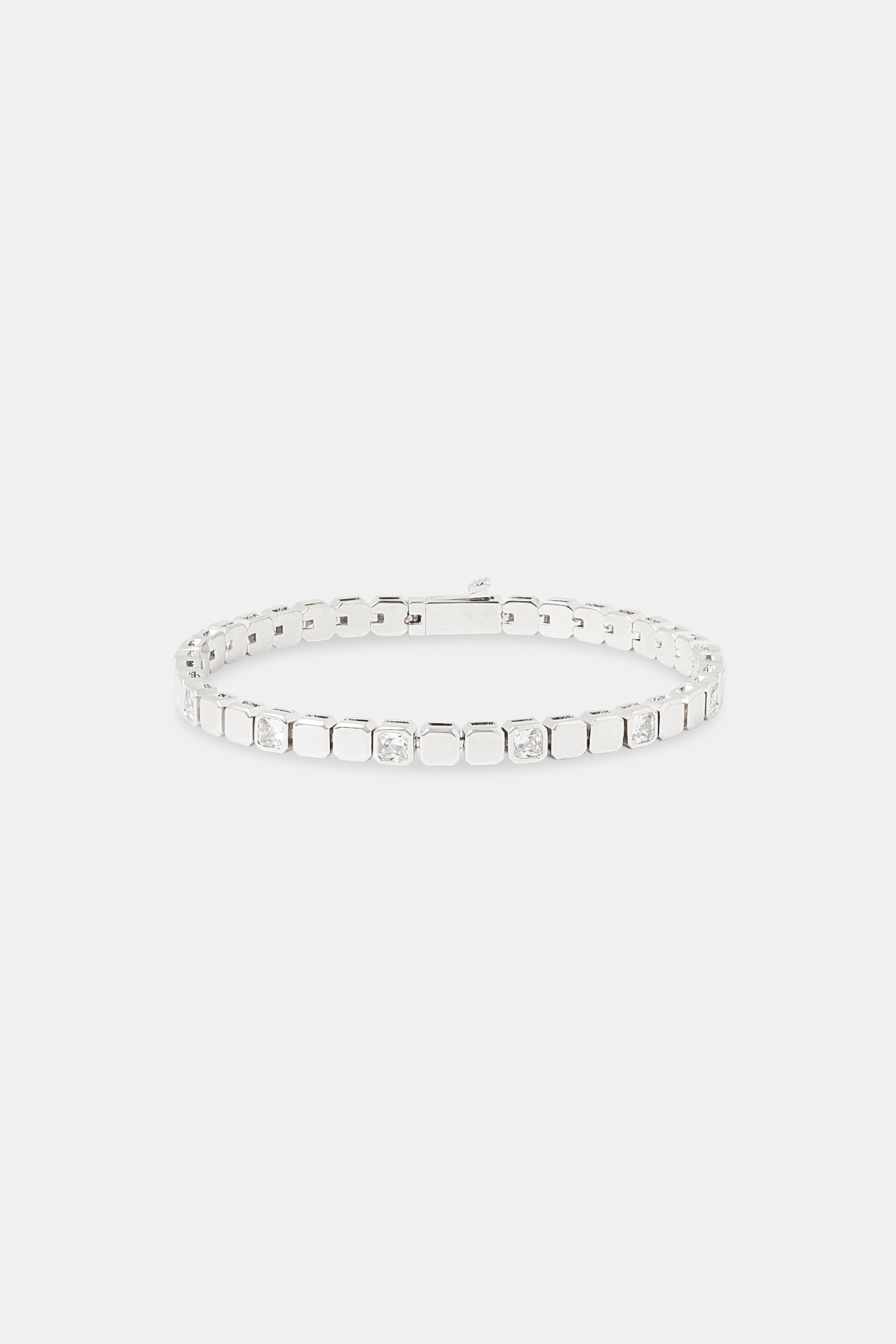 Flaches, poliertes und eisiges quadratisches Armband – 5 mm