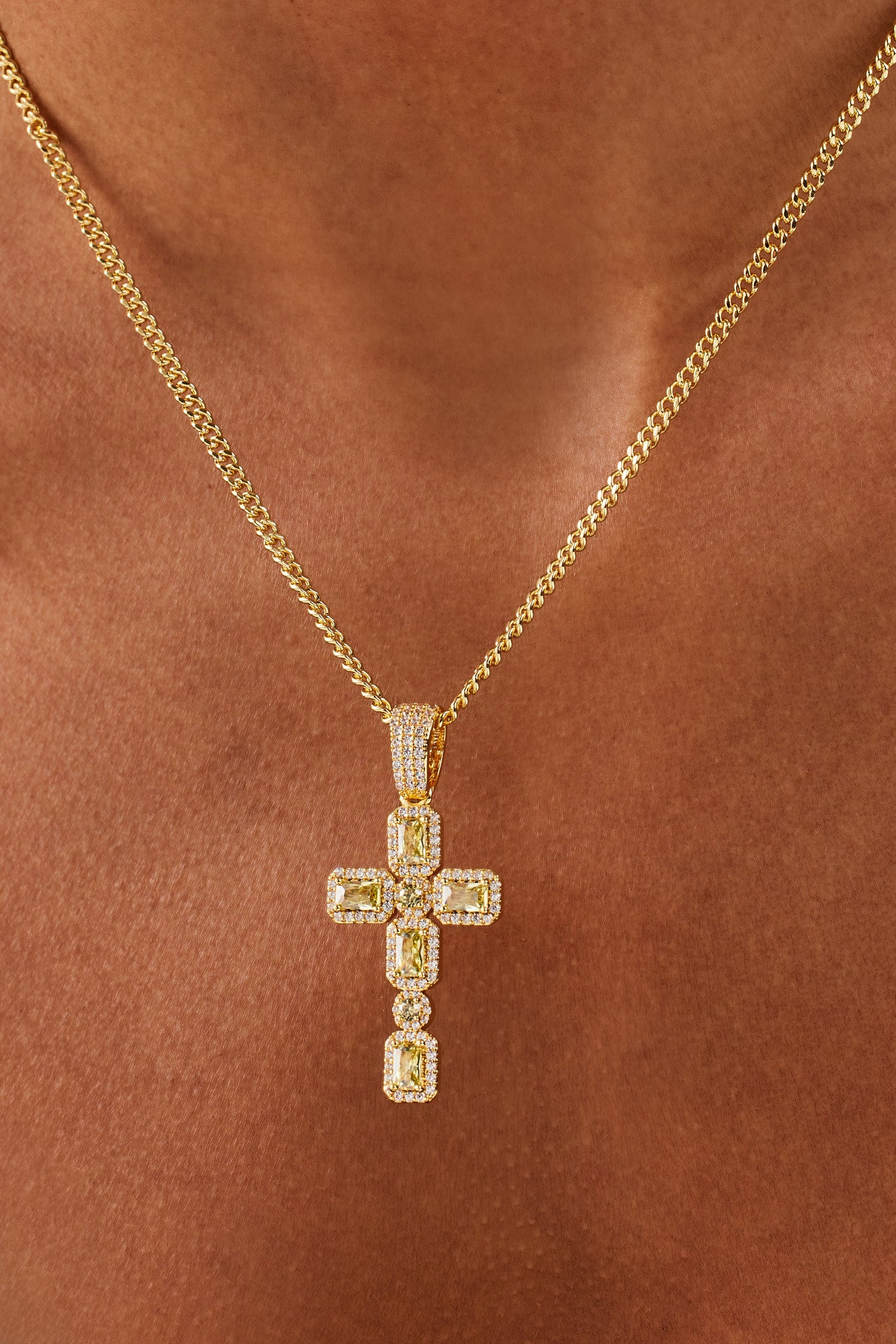 Kubanische Halskette mit Kreuz aus eisgrünem Edelstein – 40 mm