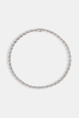 Unendlichkeitskette mit eisblauem Stein – 6 mm