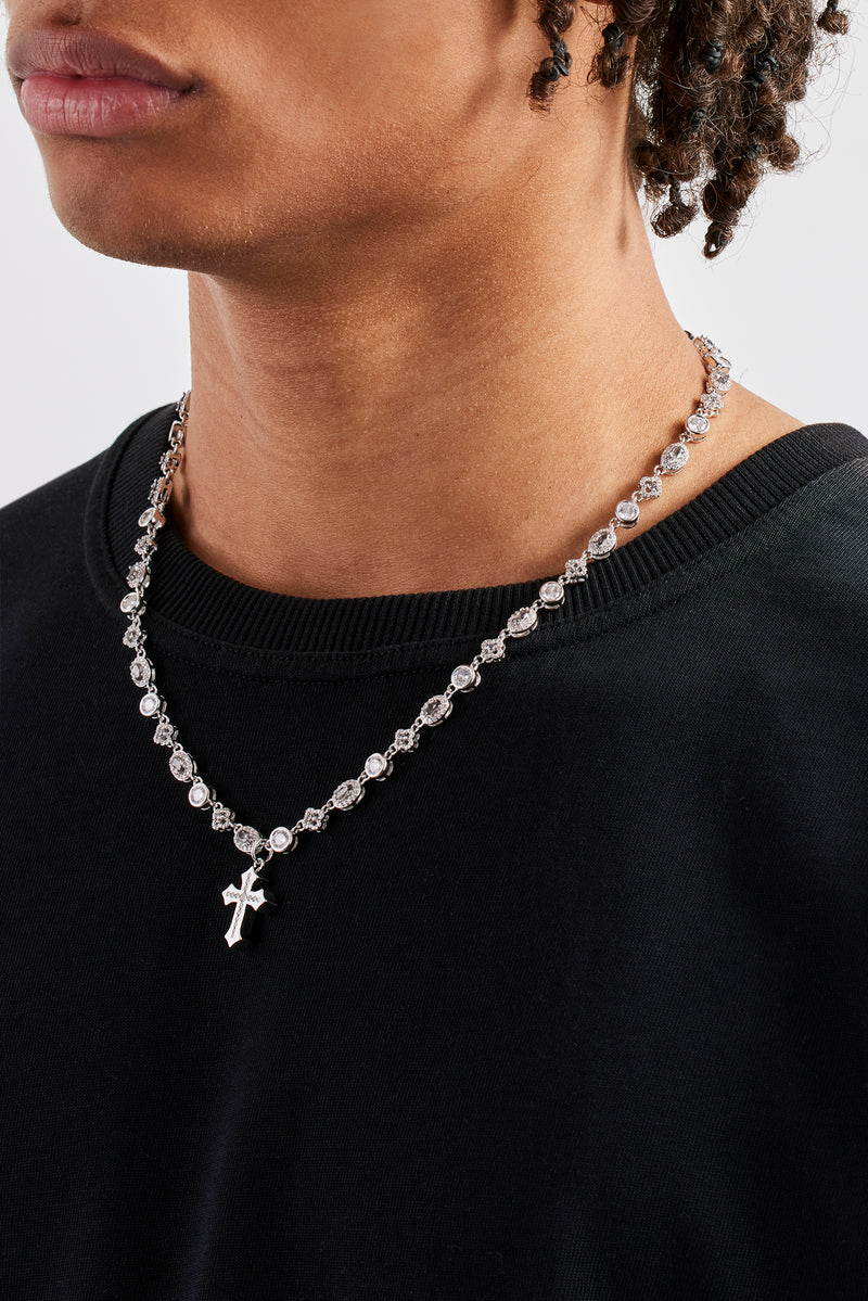 Eisbesetzte Tropfenkreuz- und Motiv-Mehrfach-Edelsteinkette – 6 mm