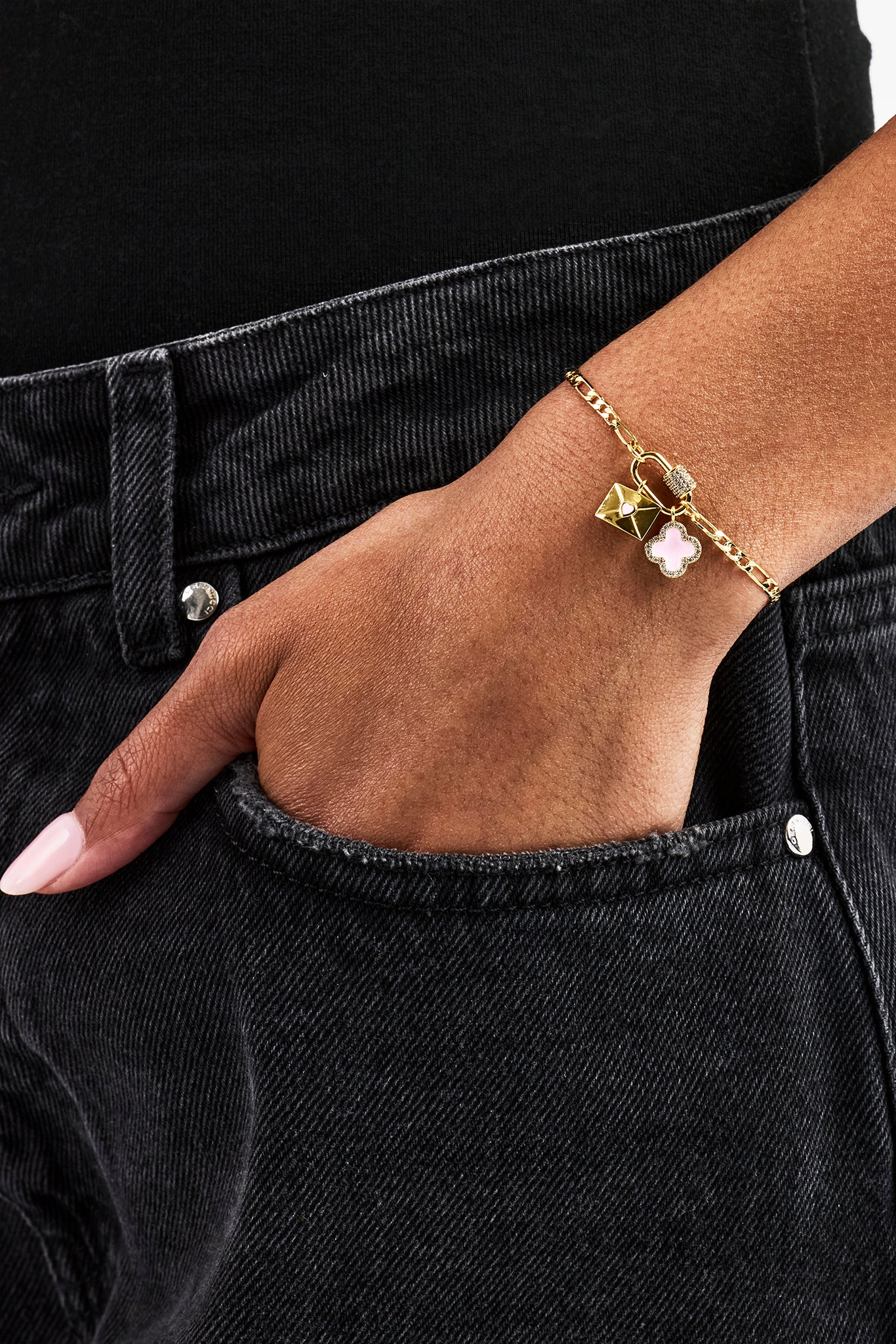 Iced Bar Pendant & Pink Enamel Motif Bracelet - 10mm - Gold