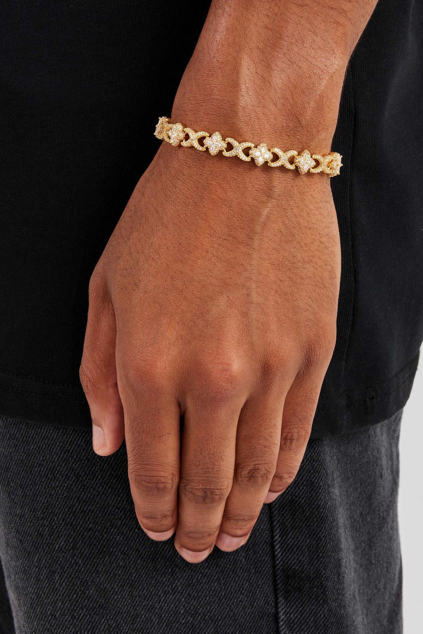 Infinity-Armband mit Iced Baguette-Motiv – 10 mm – Gold