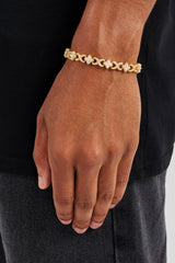 Infinity-Armband mit Iced Baguette-Motiv – 10 mm – Gold