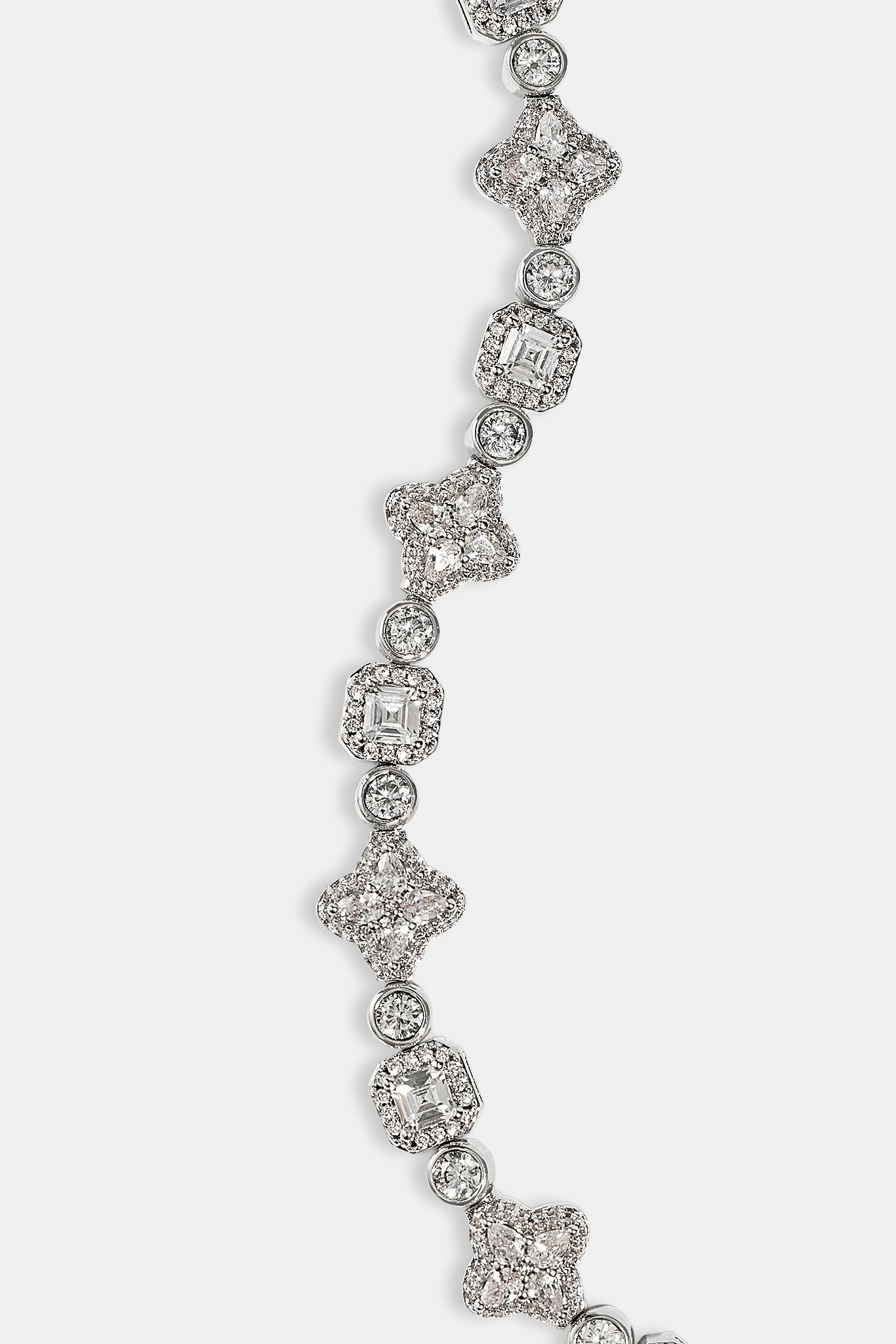 Armband mit Eismotiv und verschiedenen Steinen – 8 mm