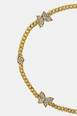 Armband mit Schmetterlingsanhänger (8 mm) – Gold