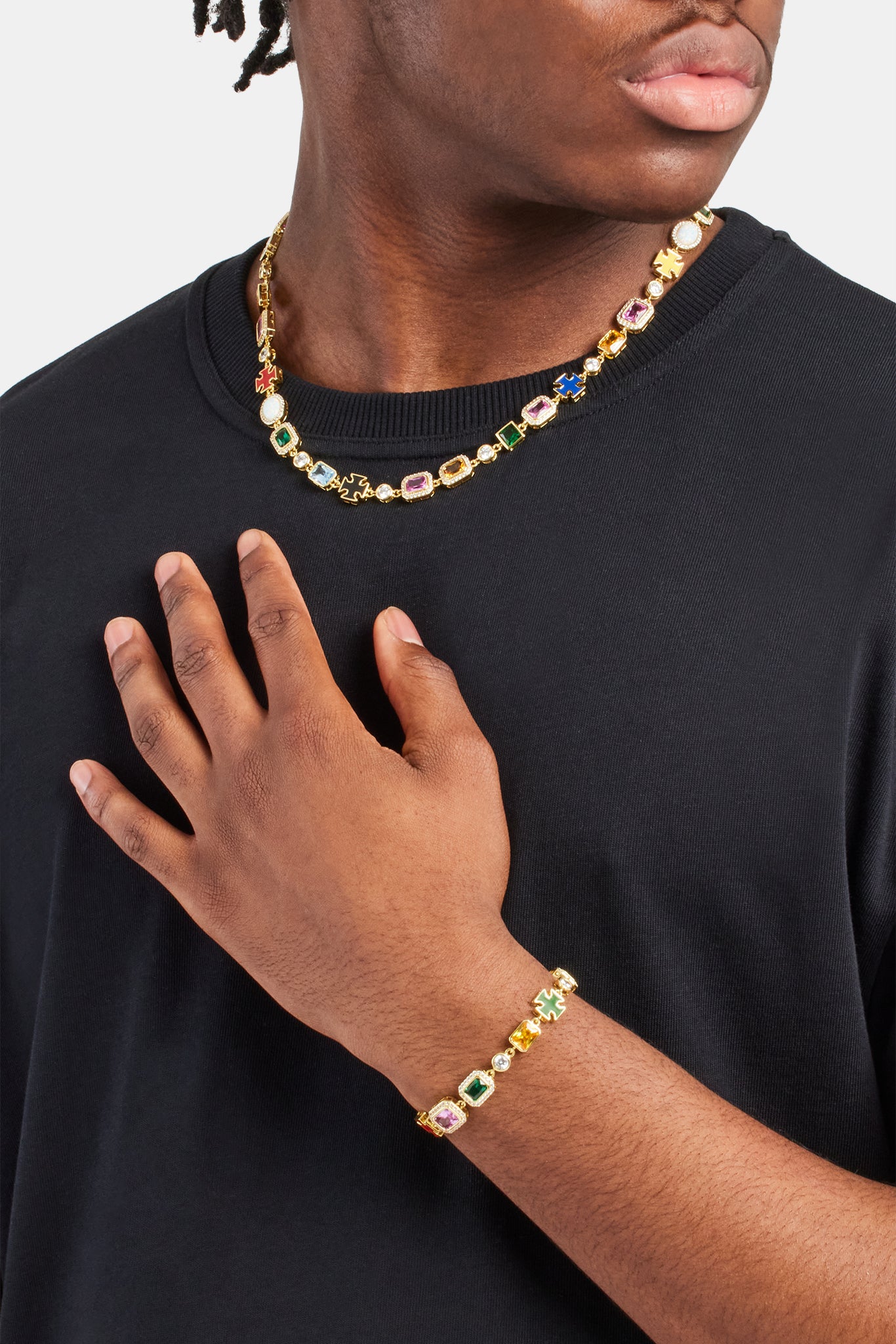 Halskette und Armband mit mehreren Edelsteinmotiven – Gold – 10 mm