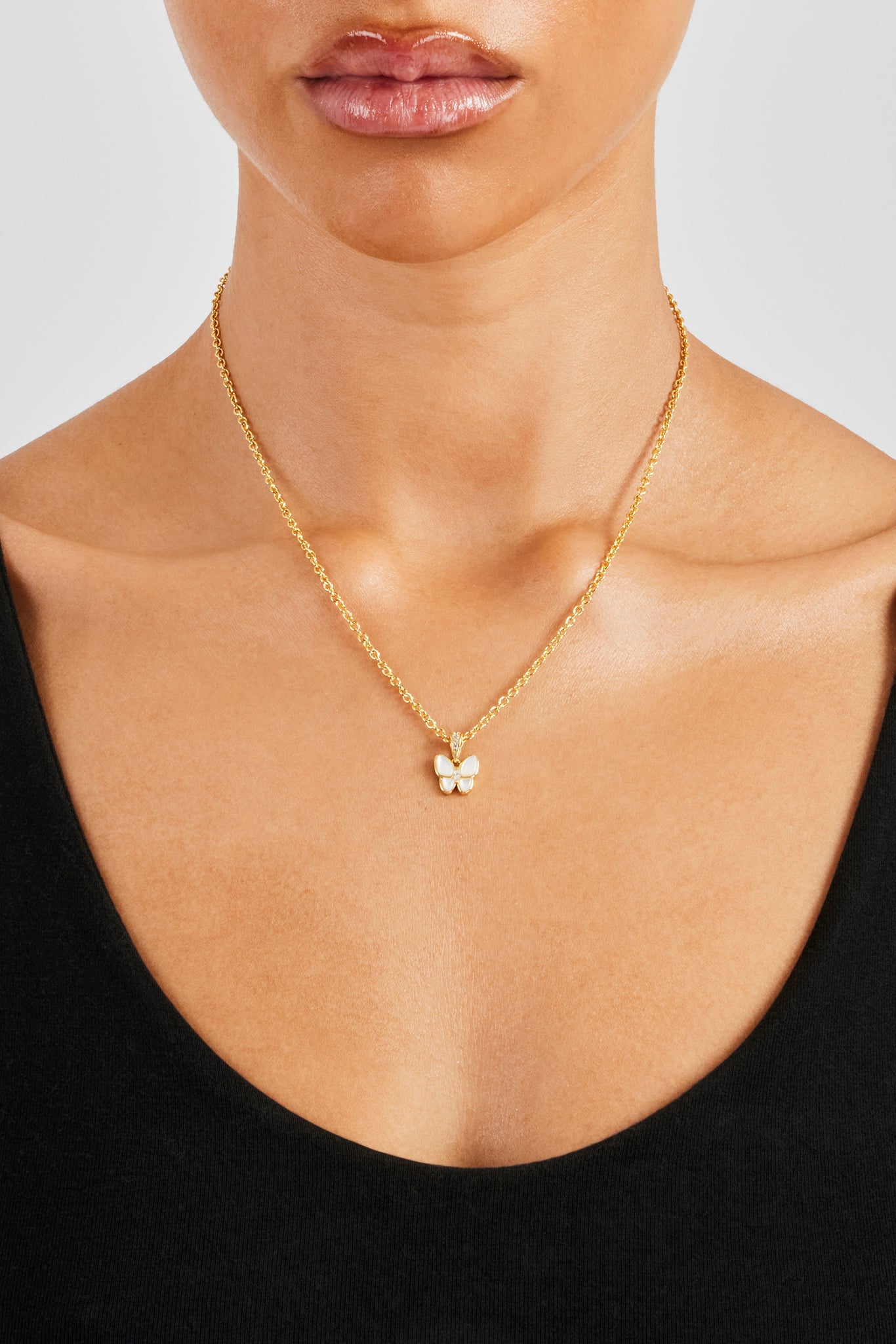 Mother of Pearl Butterfly Necklace - 10mm