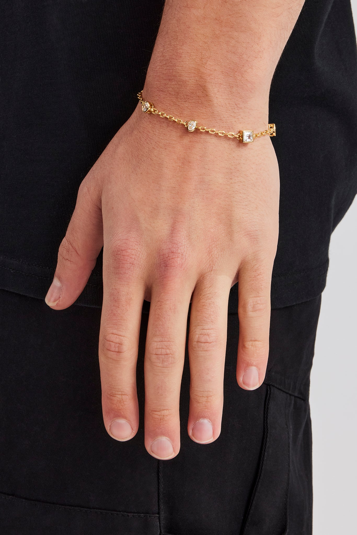 Rolo-Gliederarmband mit Edelsteinen in gemischten Formen – 6 mm – Gold