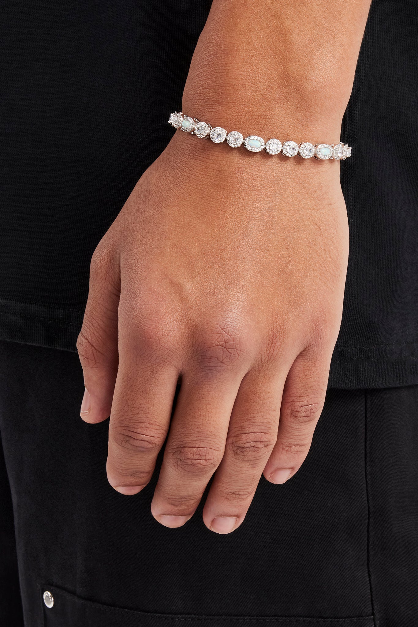 Armband mit Mikroopal und klaren Edelsteinen – 6 mm