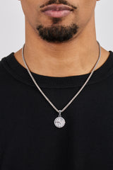 Kompass-Anhänger & 3 mm polierte Weizenkettengliederkette – Weiß