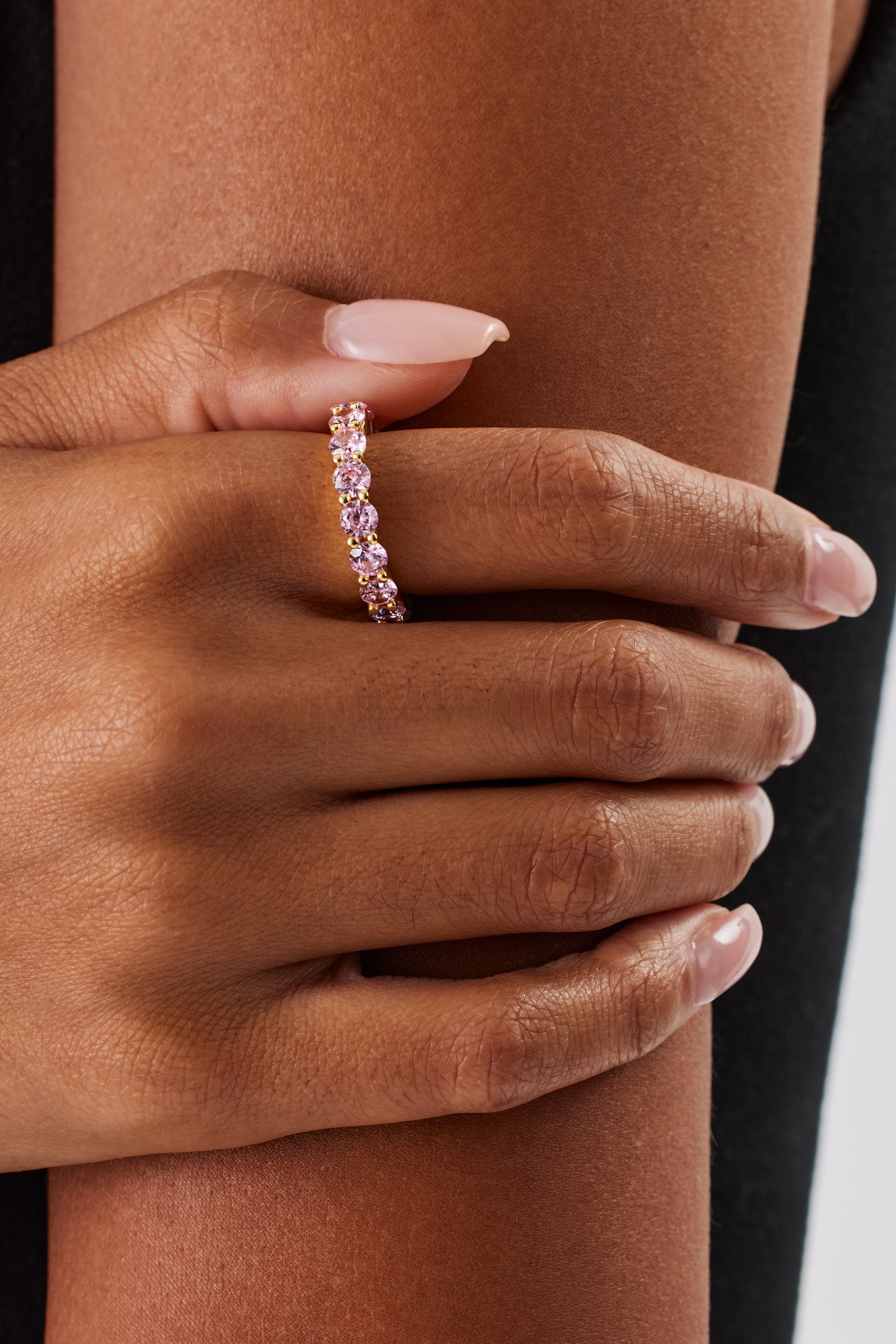 Tennisring mit rosa rundem Stein – 4 mm