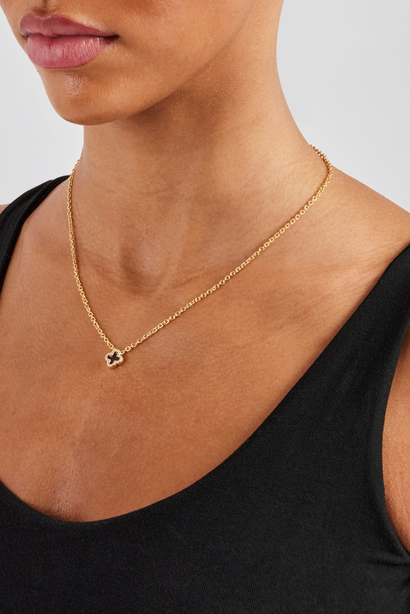 10 mm Schokoladen-Emaille-Halskette mit Einzelmotiv – Gold