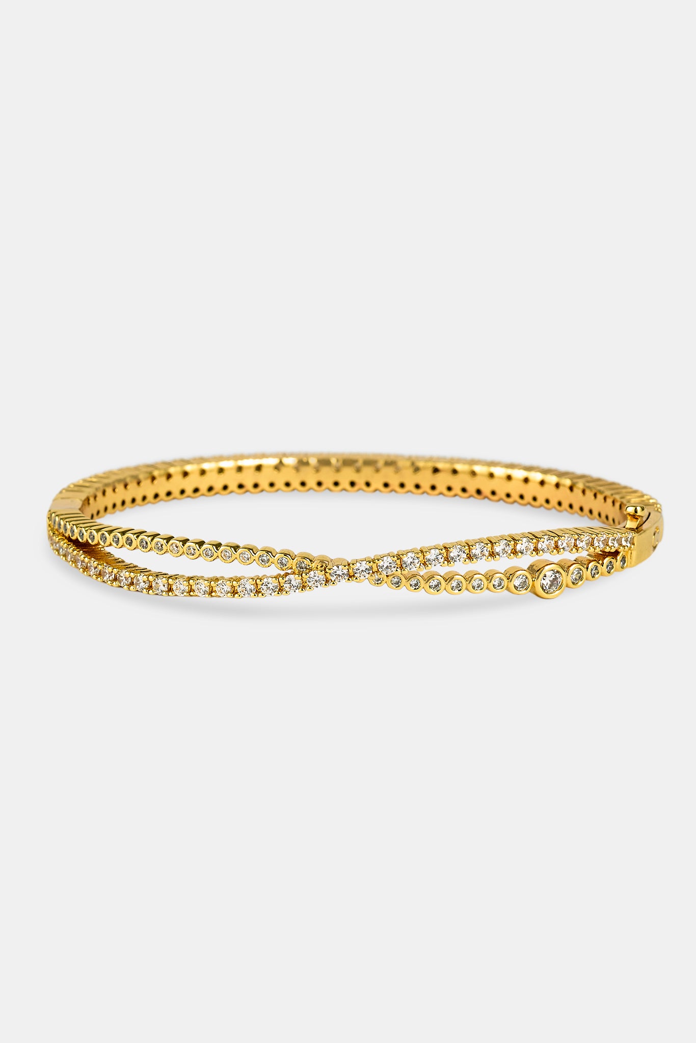 Armreif mit gekreuzten Formen – 2 mm – Gold