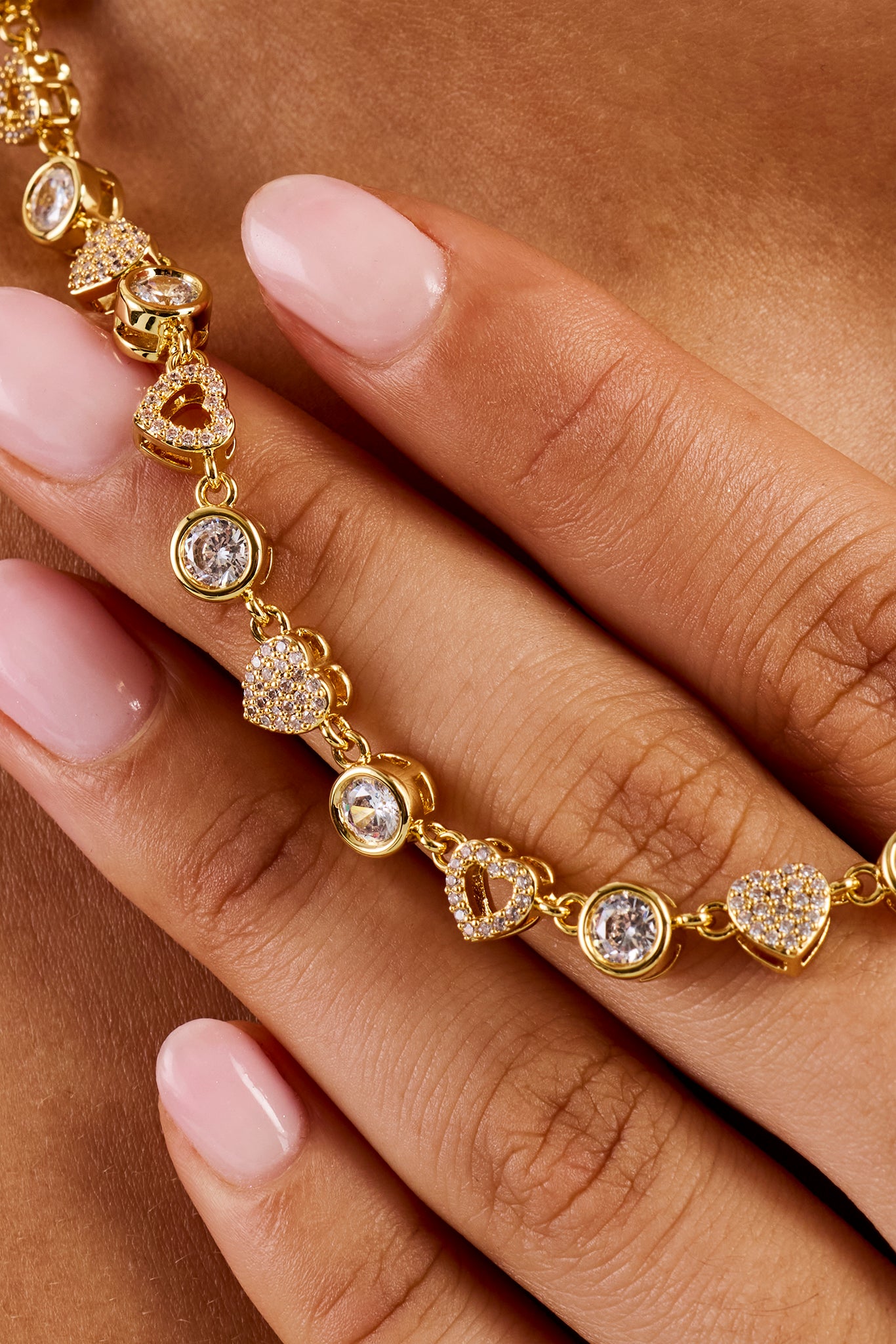 Eisverzierte und polierte Herzkette mit mehreren Edelsteinen – 6 mm – Gold