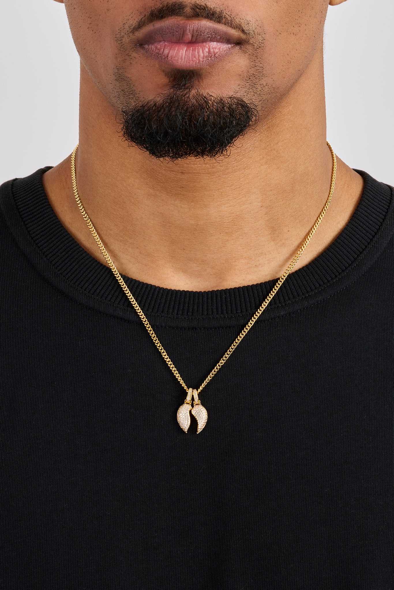 Halskette mit Anhänger „Eisiger Herzschmerz“ – 15 mm – Gold