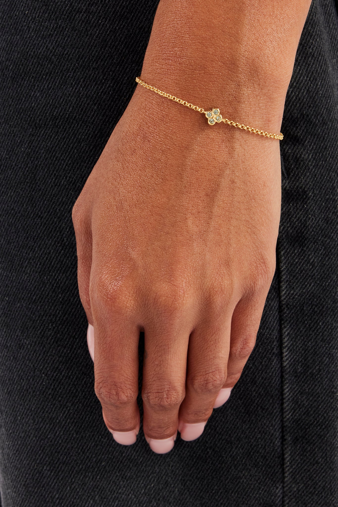 Rolo-Armband mit eisgrünem Motiv – 6 mm – Gold