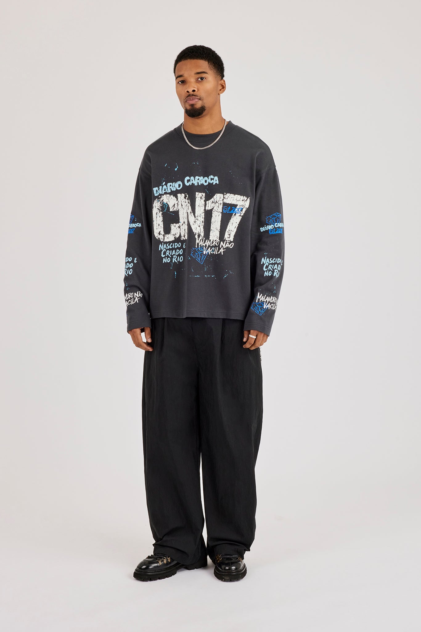 Long Sleeve CN17 Diario Carioca T-Shirt - Charcoal