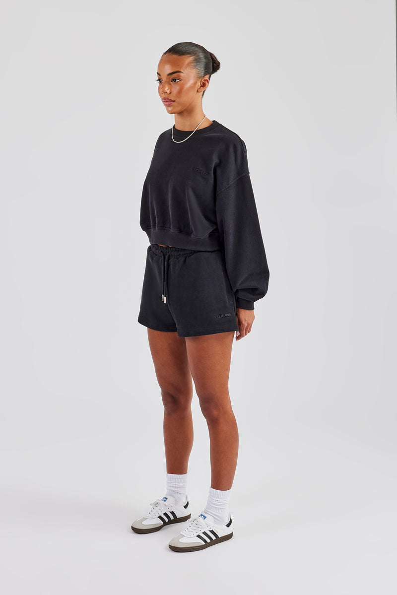 Kurzer Pullover und bestickte Shorts - Schwarz