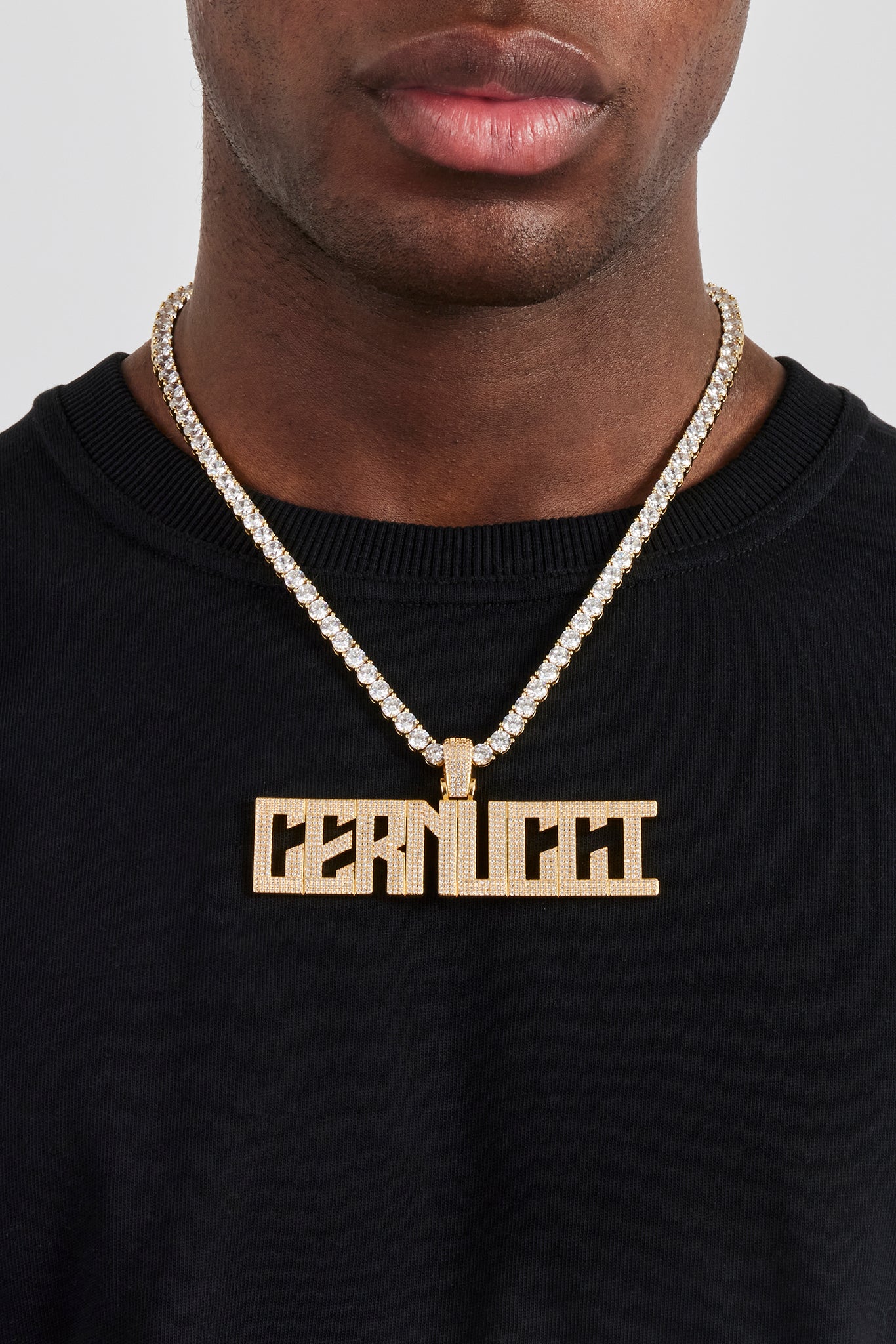 Calvera-Schriftanhänger – 22 mm – Gold