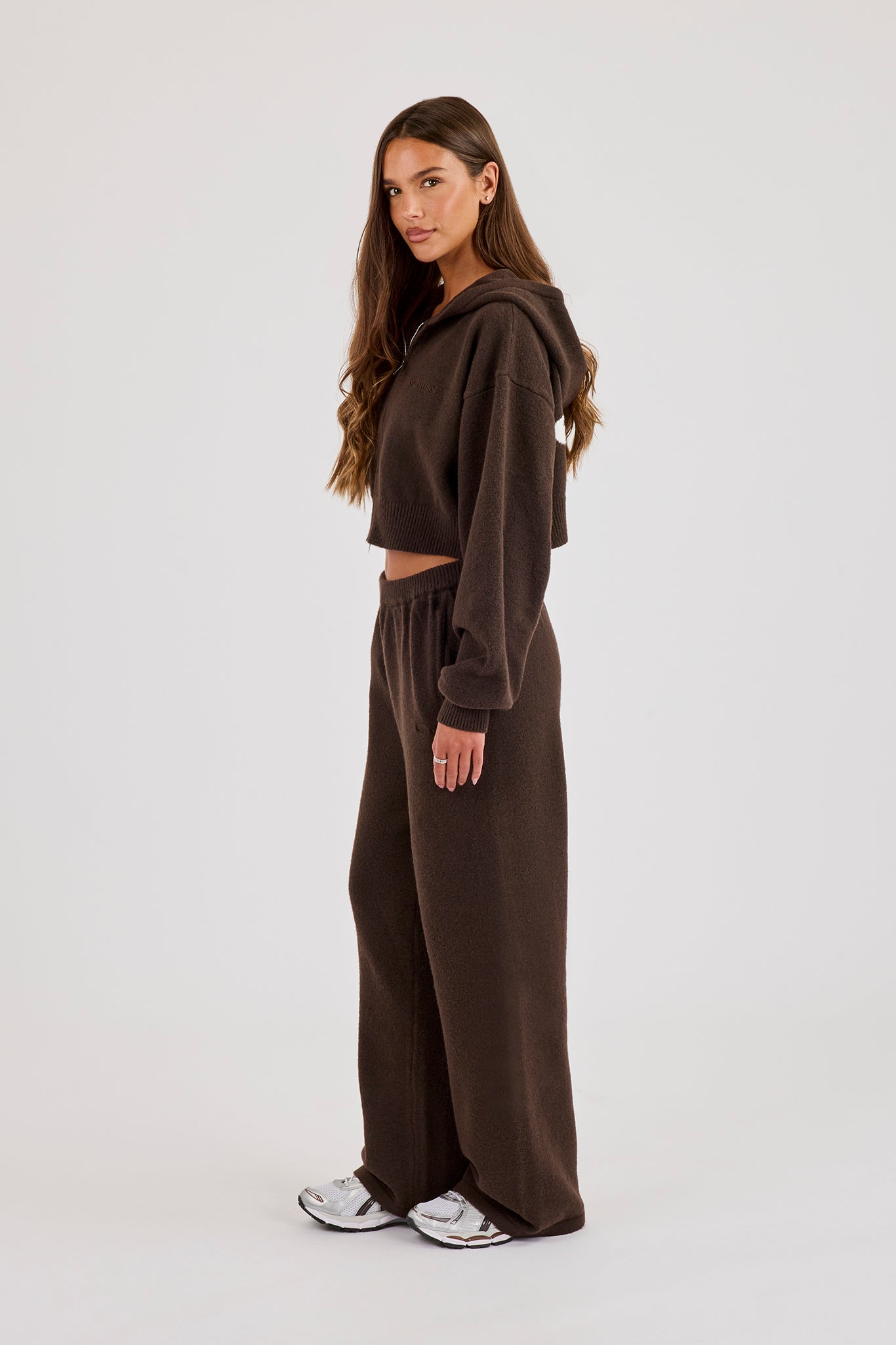 Cernucci Knitted Logo Cropped Zip Hoodie & Wide Leg Jogger – Chocolate