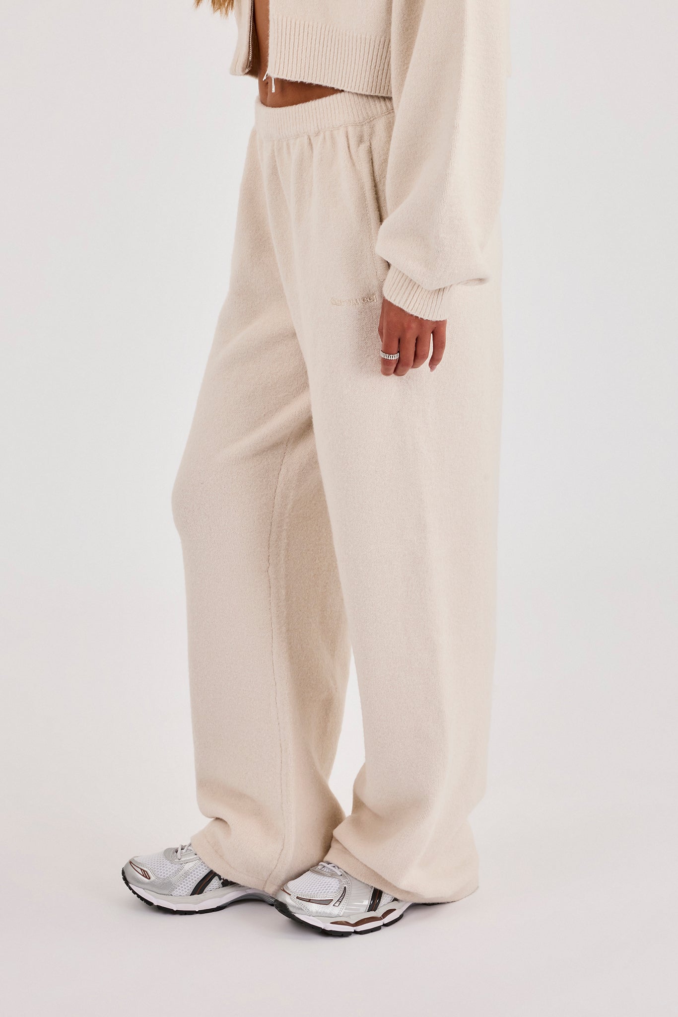 Cernucci Knitted Logo Wide Leg Jogger - Oatmeal