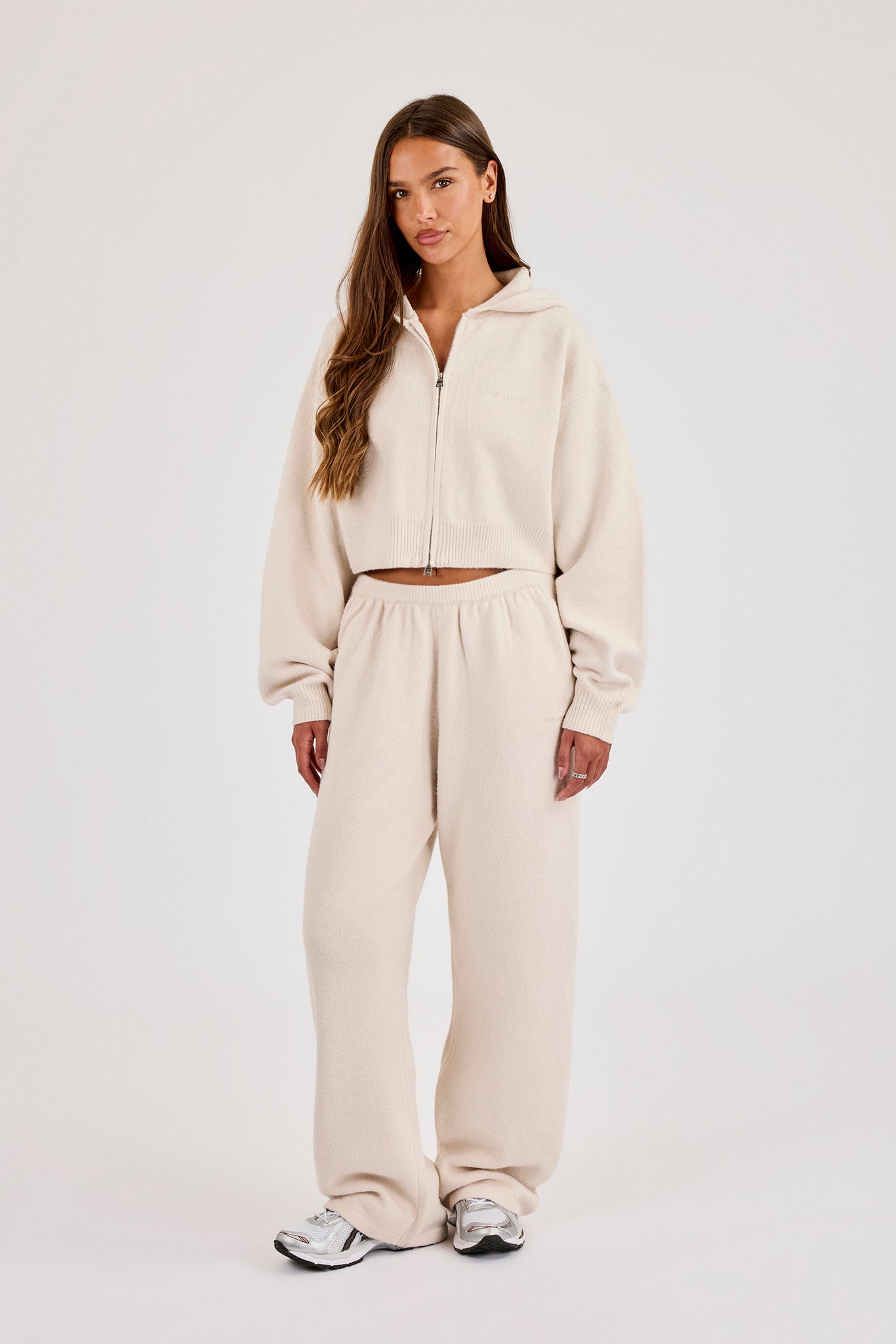 Cernucci Knitted Logo Cropped Zip Hoodie & Wide Leg Jogger – Oatmeal