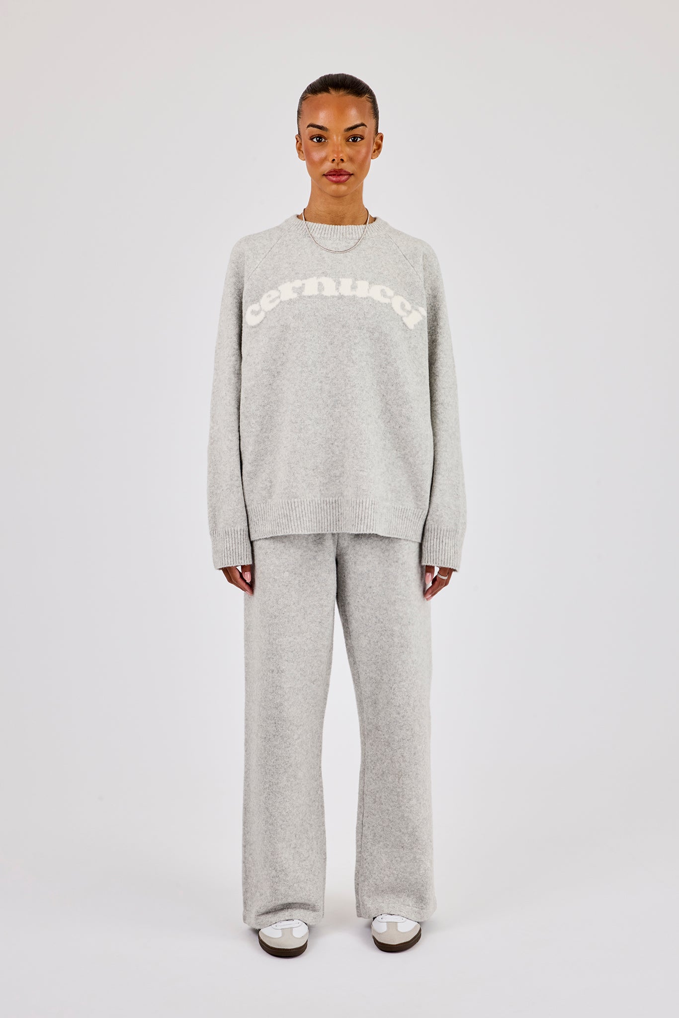 Strick-Sweatshirt und Jogginghose mit Logo – Grau